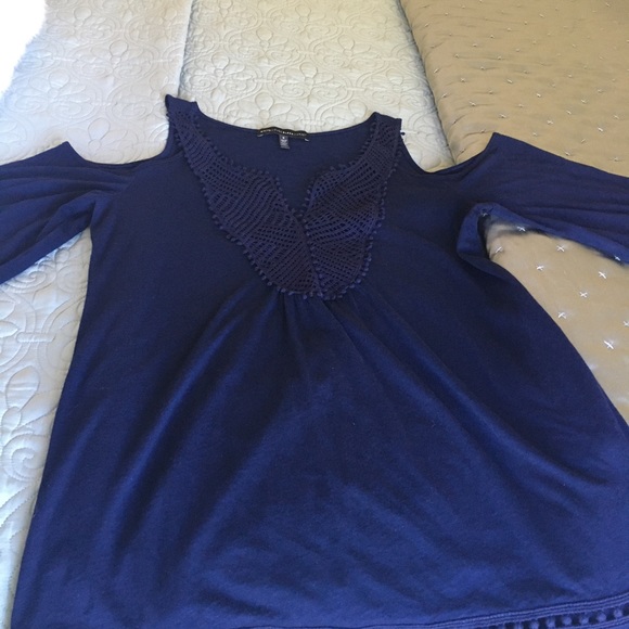 WHBM cold shoulder knit tunic top. Beautiful blue. Like new. Sz S - Picture 2 of 4